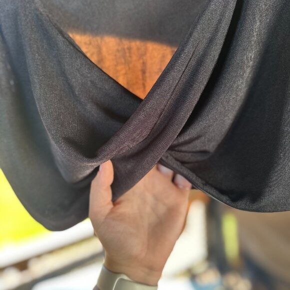 Cross-Cross Front Mini Crop Top – Size XL - Picture 5 of 8